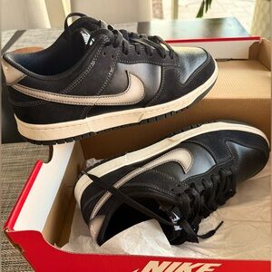 Nike Dunks (Airbrush)